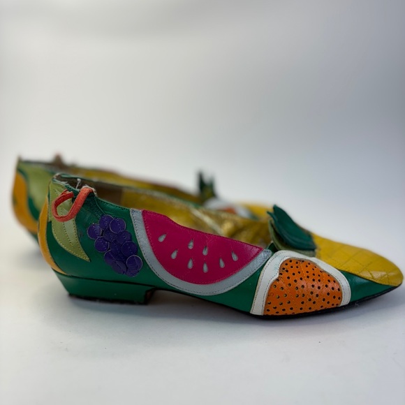Vintage Zalo leather shoes with a fruit theme - Picture 3 of 10